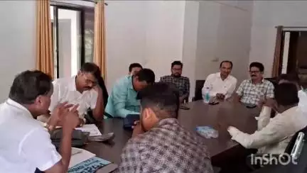सावंतवाडी: व्हॉईस ऑफ मीडिया सिंधुदुर्ग आगामी काळात विविध उपक्रम राबविणार; पर्णकुटी बैठकीत निर्णय