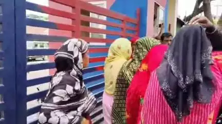ধুবুৰী ভাগ: পিষ্টলসহ দুজনক আটক কৰাক কেন্দ্ৰ কৰি গৌৰীপুৰত উত্তপ্ত পৰিস্থিতিৰ সৃষ্টি