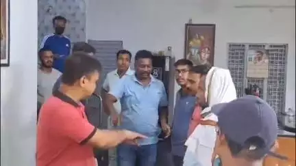 ব্যারাকপুর ১: গোপন সূত্রে খবর পেয়ে তিনজন বাংলাদেশিকে আটক করলো জগদ্দল থানার পুলিশ