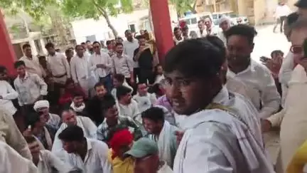 दतिया नगर: यदुवंशी संगठन और वीर अहीर निर्माण सेना के ज्ञापन के दौरान विवाद, वीडियो आया सामने