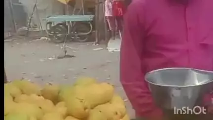 जालना: सिध्दी बाजार येथे फळ  विक्रीतेला महाराण कडून 7 ते 8 हजारांची  लूट सदर  बाजार पोलीस ठाण्यात गुन्हा दाखल