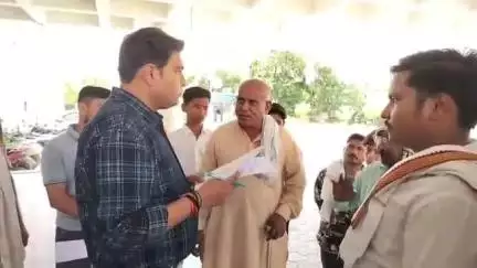 मुरैना नगर: दबंगों ने किया खेतों पर कब्जा,आरोप लगाया पटवारी की मिली भगत से जबरन कराई नाप,कलेक्ट्रेट में दिया ज्ञापन। #janasamasya