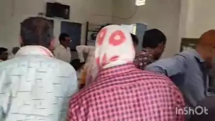 तिल्दा: सहकारी समिति तिल्दा में खाद और बीज को लेकर किसानों की भीड़, करवाया जा रहा नया पंजीकरण भी