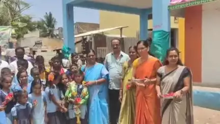 ಮೊಳಕಾಲ್ಮುರು: ಸಿದ್ದಯ್ಯನಕೋಟೆ ಗ್ರಾಮದಲ್ಲಿ 'ನಮ್ಮ ನಡೆ ಶಾಲೆ ಕಡೆ' ಘೋಷ ವಾಕ್ಯದೊಂದಿಗೆ ದಾಖಲಾತಿ ಆಂದೋಲನ ಕಾರ್ಯಕ್ರಮಕ್ಕೆ ಚಾಲನೆ