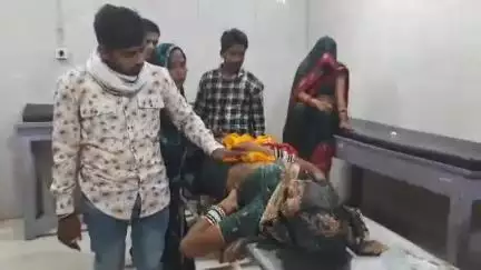 मुरैना नगर: दिमनी के समीप सड़क हादसे में पति-पत्नी सहित 3 लोग हुए घायल, जिला अस्पताल में उपचार जारी