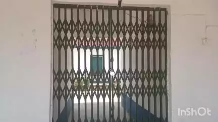 हसपुरा: बीआरसी कार्यालय कर्मचारी की मनमानी के चलते दो घंटे देरी से खुला, चाय दुकान पर रखी रहती है चाबी