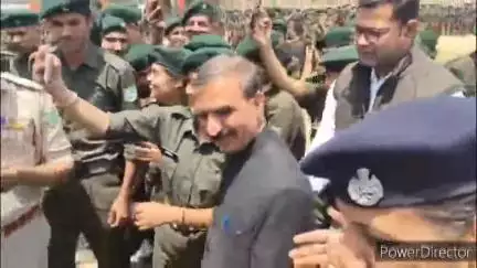 हमीरपुर: प्रदेश सरकार महिलाओं को दे रही समानता का अधिकार, किसी भी क्षेत्र में महिलाएं नहीं हैं पीछे: सीएम