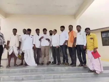 ಗುರುಮಿಟ್ಕಲ್: ರೈತರ ಬೇಡಿಕೆಗೆ ಅನುಗುಣವಾಗಿ ಸ್ಪೀಕ್,ಡಿಎಪಿ,ರಸಗೊಬ್ಬರ ಒದಗಿಸುವಂತೆ  ತಹಸಿಲ್ ಕಚೇರಿ ಮುಂದೆ ಜಯ ಕರ್ನಾಟಕ ಸಂಘಟನೆ ಪ್ರತಿಭಟನೆ #localissue