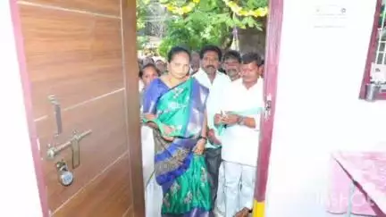 అశ్వారావుపేట: దమ్మపేట మండల కేంద్రంలోని ఎంపీడీవో కార్యాలయంలో ఇందిరమ్మ మోడల్ హౌస్‌ను ప్రారంభించిన ఎమ్మెల్యే జారే ఆదినారాయణ