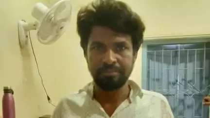 মঙ্গলকোট: স্ত্রীর সঙ্গে দেখা করতে এসে পুলিশের হাতে পাকড়াও মঙ্গলকোটে তৃণমূল কর্মী লালু শেখ খুনের মামলার অন্যতম অভিযুক্ত সামু শেখ