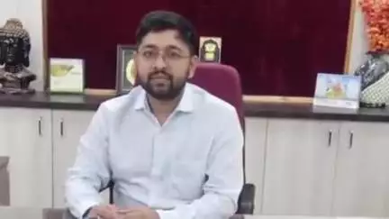 दतिया नगर: दतिया कलेक्टर संदीप कुमार माकिन हुए सेवानिवृत्त, अक्षय कुमार तैमुर्बल को मिला कलेक्टर का चार्ज