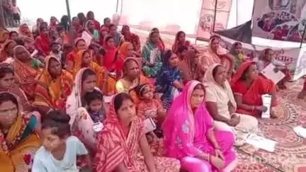 मोहिउद्दीननगर: मोहिउद्दीननगर हाई स्कूल परिसर में महिला संवाद कार्यक्रम का आयोजन