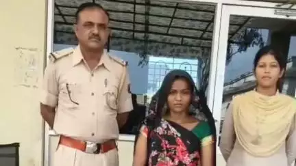 झौथरी: चौरासी पुलिस ने गैंजी गांव में एक घर से सोने का हार चुराने वाली शातिर महिला को किया गिरफ्तार