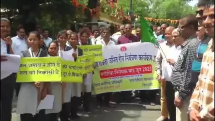 कनाड़िया: मलेरिया की रोकथाम के लिए जागरूकता रैली निकाली गई, सीएमएचओ ने मलेरिया उन्मूलन रथ को रवाना किया