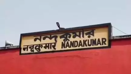 ময়না: নন্দকুমার স্টেশনে টিকিট কেটেও দীঘাযাওয়ার ট্রেনে উঠতে না পেরে যাত্রীদের বিক্ষোভ, ঘটনাস্থলে রেল পুলিশ #jansamasya