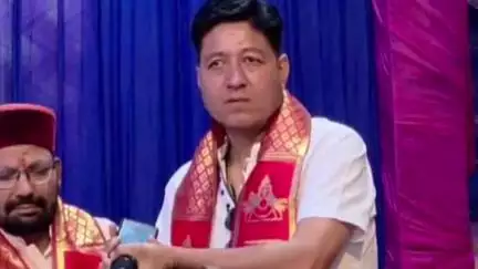 नारायणबगड़: नारायण के प्रखाल स्थित मृत्युंजय महादेव मंदिर में आयोजित श्री राम कथा में उमड़ रही भक्तों की भीड़, विधायक भी रहे उपस्थित