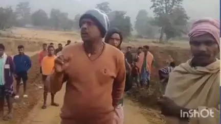 ମାଲକାନଗିରି: ଚେରିଗୁଡା ଗ୍ରାମ ସମେତ ଅନ୍ୟ ୨ଟି ଗ୍ରାମକୁ ସଂଯୋଗ କରୁଥିବା କାଠ ପୋଲ ଭାଙ୍ଗିବାକୁ ନେଇ ପ୍ରତିକ୍ରିୟା ଦେଲେ ଜଣେ ଗ୍ରାମବାସୀ