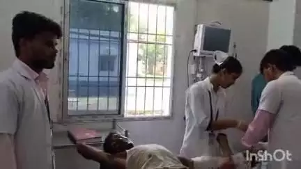 खगड़िया: ठाठा गांव में पुरानी रंजिश के चलते पड़ोसी ने एक अधेड़ को लोहे की रॉड से मारकर किया घायल