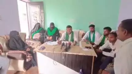 खागा: मोहम्मदपुर गौती में भूमाफियाओं ने हजारों बीघा GS जमीन की बिक्री की, BKU के लोगों ने कार्रवाई की मांग की