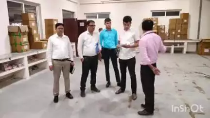 मनिया: आरएमएससीएल की राज्य स्तरीय टीम ने चिकित्सा संस्थानों का किया निरीक्षण
