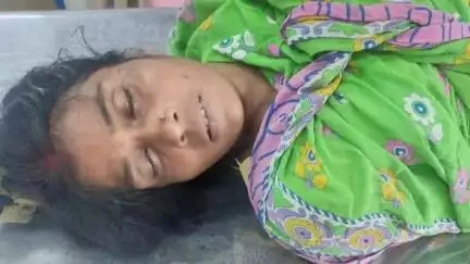 তপন: কাশমুলাই গ্রামে এক গৃহবধূর রহস্যমৃত্যু ঘিরে চাঞ্চল্য, আত্মহত্যা বলে অনুমান, তদন্তে পুলিশ
