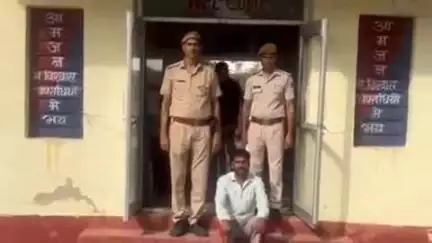पीपलदा: अयाना पुलिस ने थाना क्षेत्र में हंगामा कर उत्पात मचाने पर एक शख्स को शांति भंग के आरोप में किया गिरफ्तार