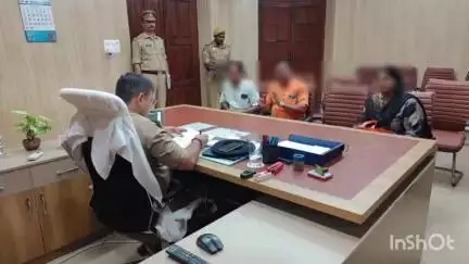 गोरखपुर: एसएसपी गोरखपुर ने अपने कार्यालय में आए फरियादियों की समस्याएं सुनीं, त्वरित निस्तारण के संबंध में दिए निर्देश