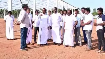 பெருந்துறை: விஜயமங்கலம் டோல்கேட் பகுதியில் வருகின்ற ஜூன் மாதம் பதினோராம் தேதி முதல்வர் வருகை தர உள்ள இடத்தினை அமைச்சர் பார்வையிட்டார்