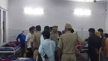 पूरनपुर: कसगंजा मोड पर कार ने ई-रिक्शा को मारी टक्कर, ई-रिक्शा चालक सहित 2 लोगों की मौत, 8 लोग घायल