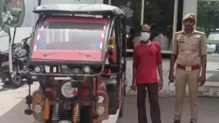 शाहबाद: मीरगंज तिलहर का रहने वाला ई-रिक्शा चोर गिरफ्तार, ई-रिक्शा किया बरामद