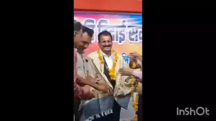 मनावर: मनावर जनपद शिक्षा केंद्र में बीएसी तुकाराम पाटीदार की सेवानिवृत्ति पर विदाई समारोह आयोजित