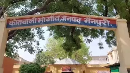भोगांव: भोगांव क्षेत्र में दबंगों ने रंजिश के चलते मां-बेटे को पीटकर किया घायल