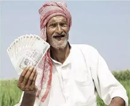 यूपी के लखीमपुर के इस किसान ने 4 एकड़ में लगाया पपीता, कम लागत में हो रही तगड़ी कमाई