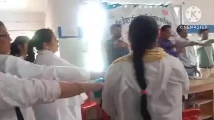 बड़ौद: सीएचसी बडौद में मलेरिया माह को लेकर BMO ने आशा कार्यकर्ता-सुपरवाइजर व स्टाफ के साथ की बैठक