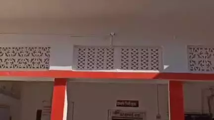 मौदहा: मुस्करा थाना क्षेत्र में प्लॉट पर कब्जा करने से रोकने पर जमकर हुई मारपीट, एक महिला समेत तीन लोगों पर मुकदमा दर्ज