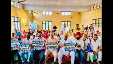 ਡੇਰਾਬਸੀ: ਯੁੱਧ ਨਸ਼ਿਆ ਵਿਰੁੱਧ ਮੁਹਿਮ ਤਹਿਤ ਡੇਰਾਬੱਸੀ ਦੇ ਪਿੰਡ ਰਜਾਪੁਰ ਸਮੇਤ ਕਈ ਥਾਵਾਂ ਤੇ ਕੱਢੀ ਗਈ ਨਸ਼ਾ ਮੁਕਤੀ ਯਾਤਰਾ