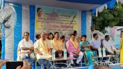 বর্ধমান ২: আলিশা বাসস্ট্যান্ডে SBSTC-র পক্ষ থেকে নতুন দুটি রুটের বাস পরিষেবা উদ্বোধনী অনুষ্ঠানের আয়োজন, উপস্থিত DM সহ অন্যরা