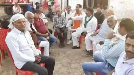 खुर्जा: अरनिया क्षेत्र के गांव सुरजावली में भाकियू किसान शक्ति ने की बैठक, किसानों की समस्याओं पर हुई चर्चा