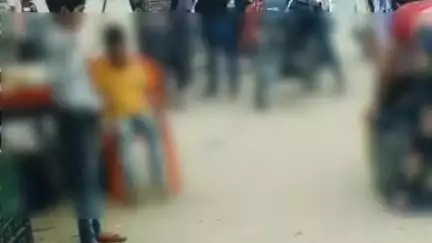 कोल: खेरेश्वर चौराहे पर प्रेमी से विवाद के बाद युवती ने रेहड़ी वाली महिलाओं से की मारपीट, 30 मिनट चला हाईवोल्टेज ड्रामा