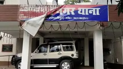 समस्तीपुर: बनारस स्टेट कैंपस से पुलिस ने एक शातिर चोर और अवैध हथियार कारोबारी को देसी कट्टा व कारतूस के साथ किया गिरफ्तार