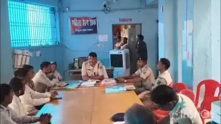 हिसुआ: हिसुआ के थाना परिसर में शांति समिति की बकरीद पर्व को लेकर बैठक, कुर्बानी के लिए दिए गए निर्देश