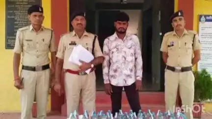 कुरूद: ग्राम रामपुर में एक युवक से 36 पौवा शराब जब्त, भखारा पुलिस ने आबकारी एक्ट के तहत किया गिरफ्तार