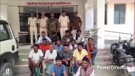 कहरा: उत्पाद पुलिस ने छापेमारी कर 3 कारोबारियों और 11 शराबियों को किया गिरफ्तार, सहरसा कोर्ट में पेश कर आगे की कार्रवाई जारी