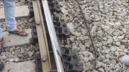 बरेली: भोजीपुरा थाना क्षेत्र के गंगोरा पिपरिया में ट्रेन पलटने की बड़ी साजिश को नाकाम किया गया