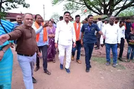 साजा: भंसुली में आयोजित चावल उत्सव कार्यक्रम में खाद्य मंत्री दयाल दास बघेल हुए शामिल