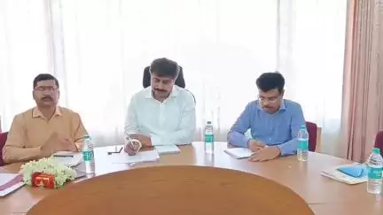 ಹನೂರು: ಅನ್ನಭಾಗ್ಯ ಯೋಜನೆಯಡಿ ಎಲ್ಲ ಬಡವರಿಗೆ ಪಡಿತರ ತಲುಪಿಸಬೇಕು: ಪಟ್ಟಣದಲ್ಲಿ ಶಾಸಕ ಎಂ.ಆರ್. ಮಂಜುನಾಥ್