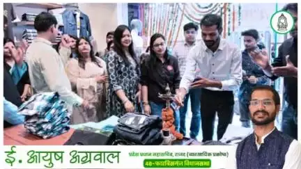 चलते रहेंगे गाँव-गाँव, दरवाज़े-दरवाज़े
सुनेंगे हर आवाज़, जुड़ेंगे हर दिल से।

#TejashwiYadav #Leaderwithvision