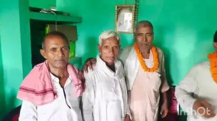 कौआकोल: कौवाकोल राजद कार्यालय में जश्न का माहौल, आठवीं बार निर्विरोध प्रखंड अध्यक्ष बने कैलाश यादव, कार्यकर्ताओं में जोश