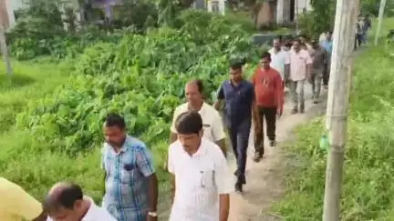 କବିସୂର୍ଯ୍ୟନଗର: ପାଣ୍ଡରାଖାଲି ସ୍ଥିତ ଶ୍ରୀ ଶ୍ରୀ ତ୍ରୟମ୍ବେକେସ୍ୱର ମନ୍ଦିର ଗସ୍ତ କଲେ ବିଧାୟକ