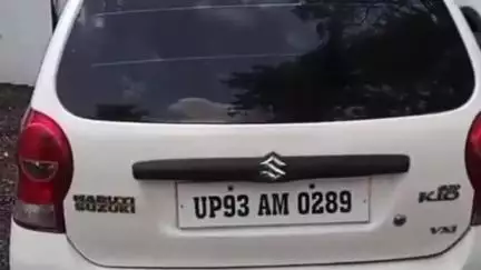दतिया: गोराघाट पुलिस ने नाकाबंदी में हाईवे से ₹48,750 की अवैध शराब पकड़ी, तस्कर फरार, कार जब्त